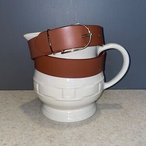 AERIE Genuine Leather Belt Delicate Gold Buckle Tan Brown Classic Preppy Medium